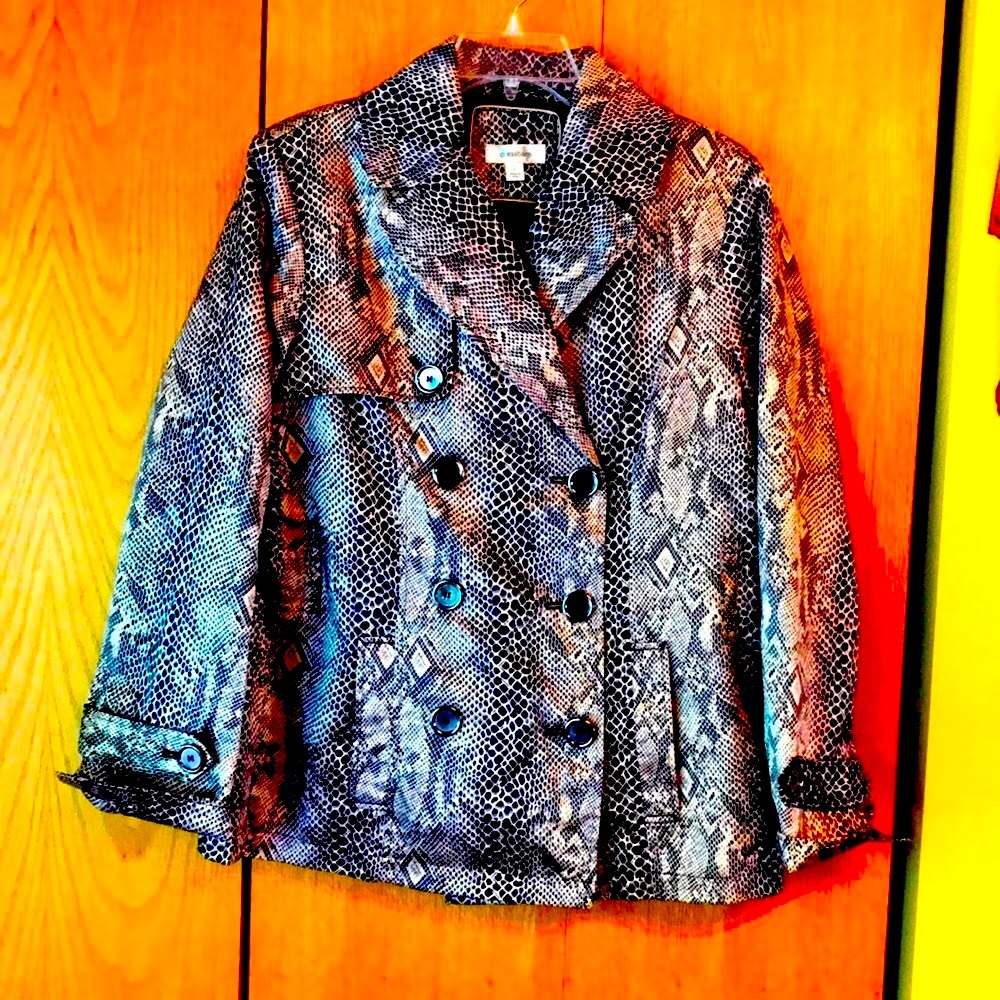 New Dress Barn Large satin short animal print snakeskin print trench barn jacket